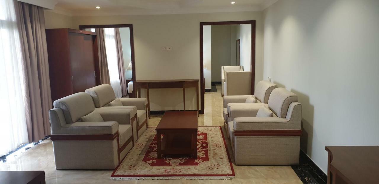 Tolip Olympia Hotel Addis Ababa Exterior foto